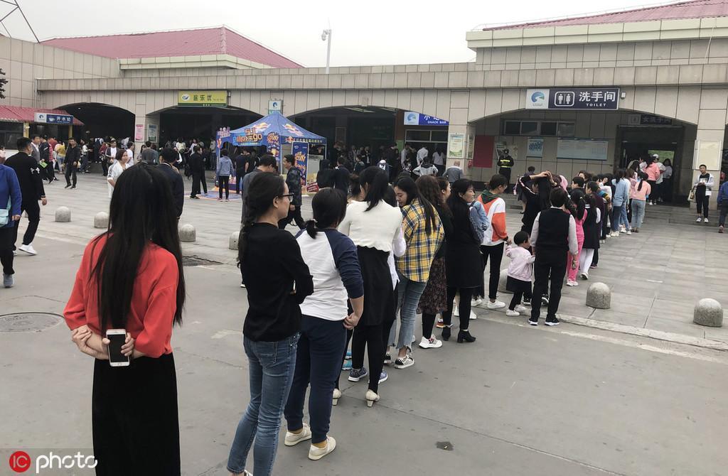 “移动厕所” 让大连城市更清洁更美好